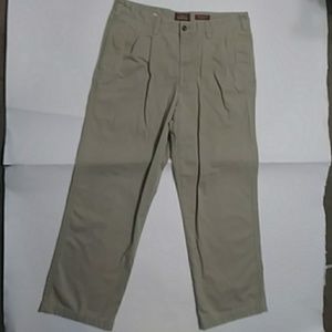 Eddie Bauer Khakis performance classic fit